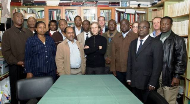 El Clínic forma professionals kenyans en trasplantament renal