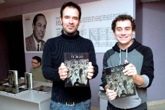 Els autors, en l'acte de presentació de la novel·la 'El Hijo'