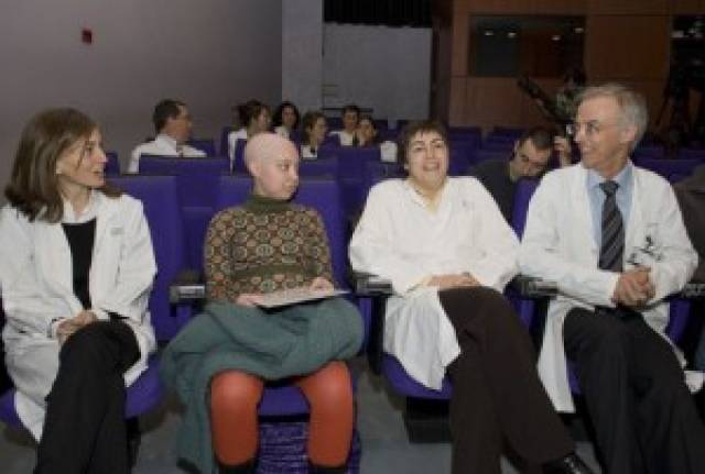 Roda de premsa per combatre la malaltia de Crohn