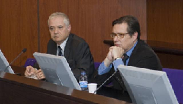 El Dr. Cristóbal Gastó (dta.) i el Dr. Jordi Vilardell 