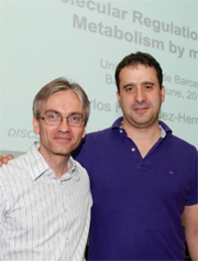 El Dr. Carlos Fernández-Hernando i el Dr. Manuel Morales