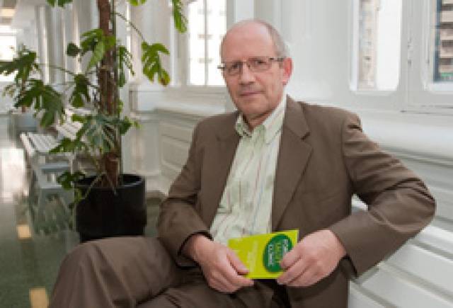 Dr. Joaquim Fernández-Solà