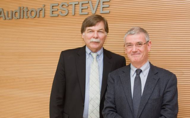 Dr. Norbert Voelkel y Dr. Joan Albert Barberà, organizador de la charla