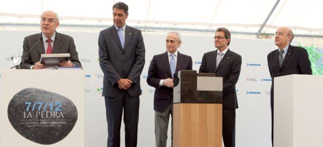 Primera pedra de l’Institut de Recerca contra la Leucèmia Josep Carreras