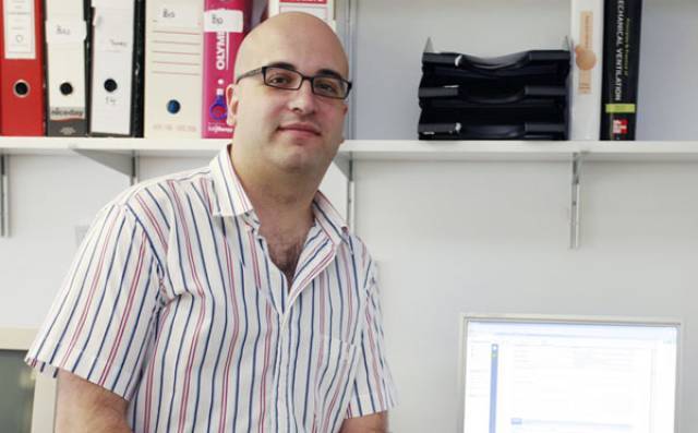Dr. Jacob Sellarés