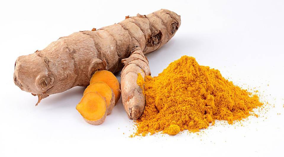 Curcumin acts as a natural ibuprofen improving the symptoms of different pathologies due to its anti-inflammatory effect and improves physical performance.