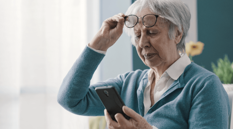Degeneració Macular Associada a l'Edat (DMAE)