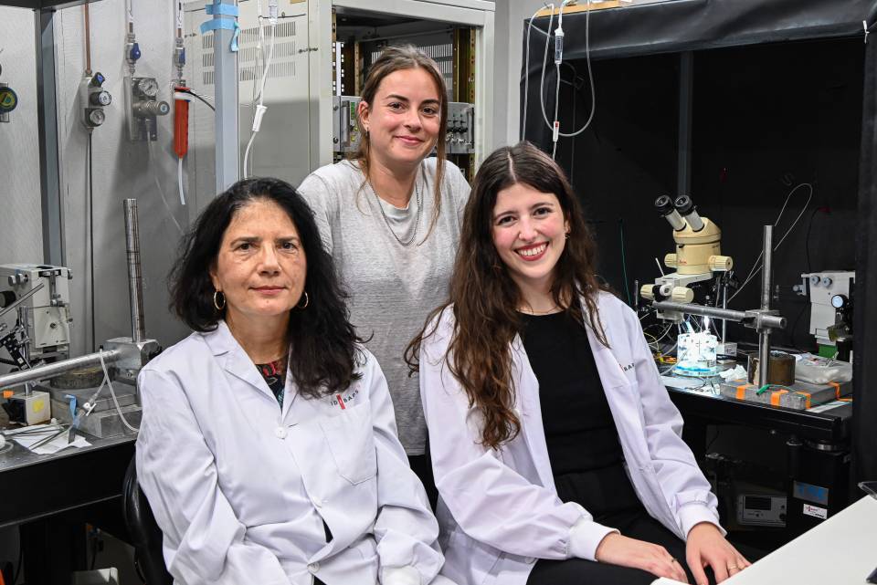 From left to right: Mavi Sánchez-Vives, Martina Cortada and Joana Covelo.