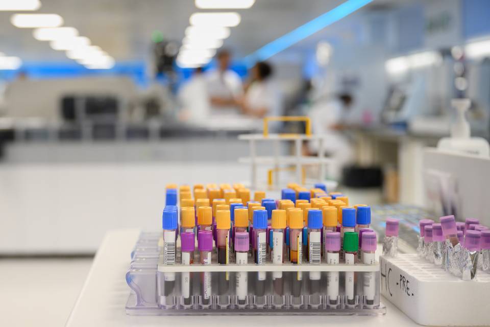 La petjada ambiental a la pràctica clínica real: com mesurar-la per transformar el nostre impacte