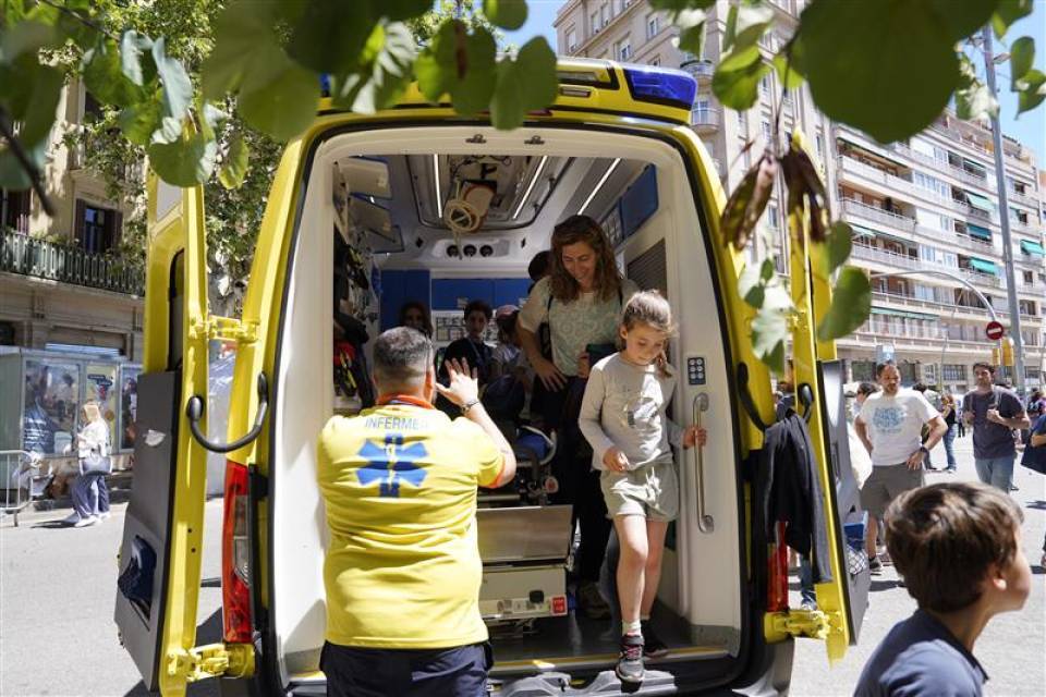 ¡Sube a la ambulancia!