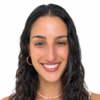  Nora Altimira