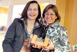 Anna Miró recibe el premio CIRE | Hospital Clínic Barcelona