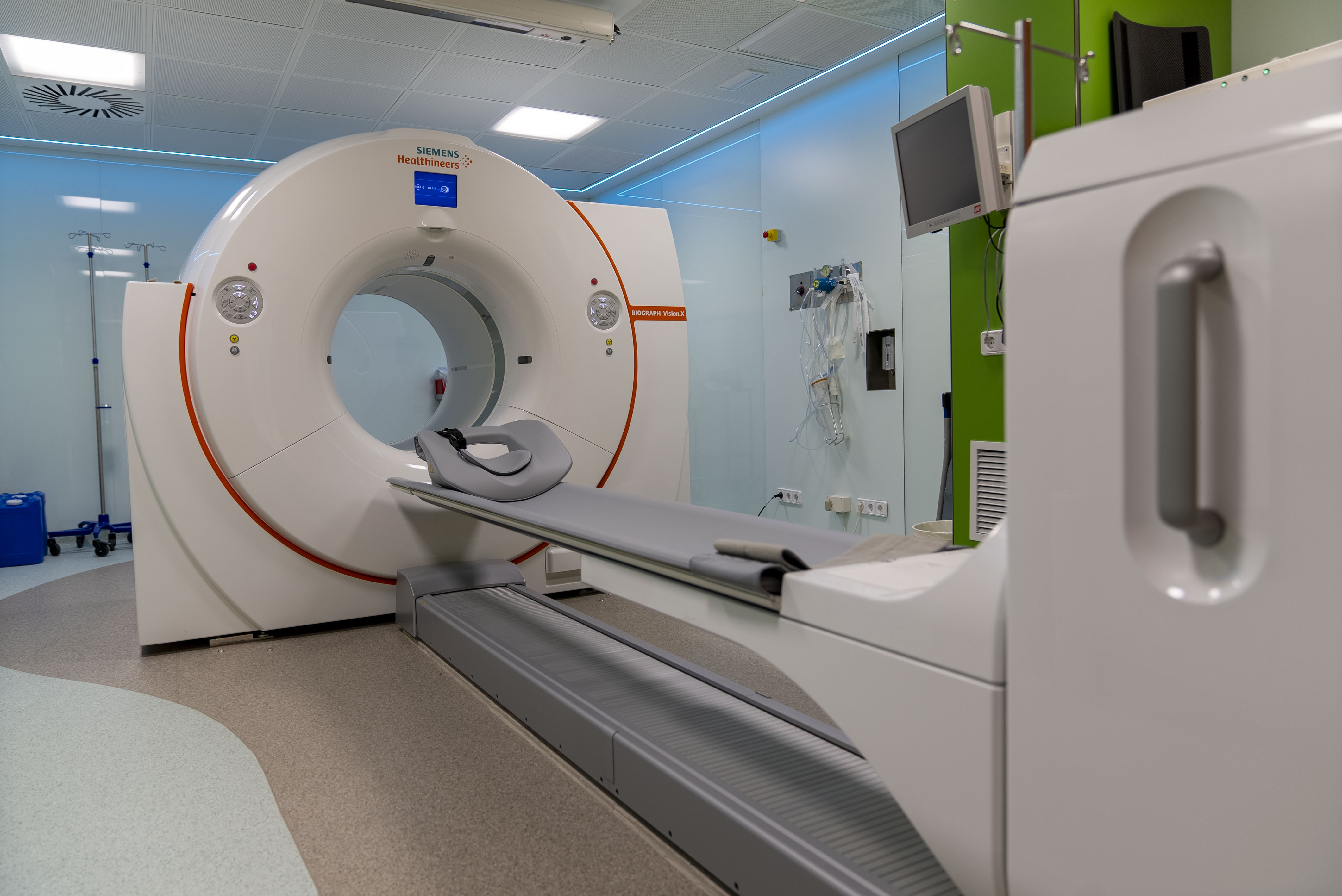 Clínic Barcelona inaugurates the Biograph Vision.X, a pioneering